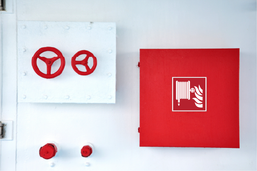 Armoire de réseau d'incendie armé (RIA) avec pictogramme ISO 7010